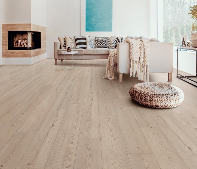 VV457_05036 - Vanilla Pine-